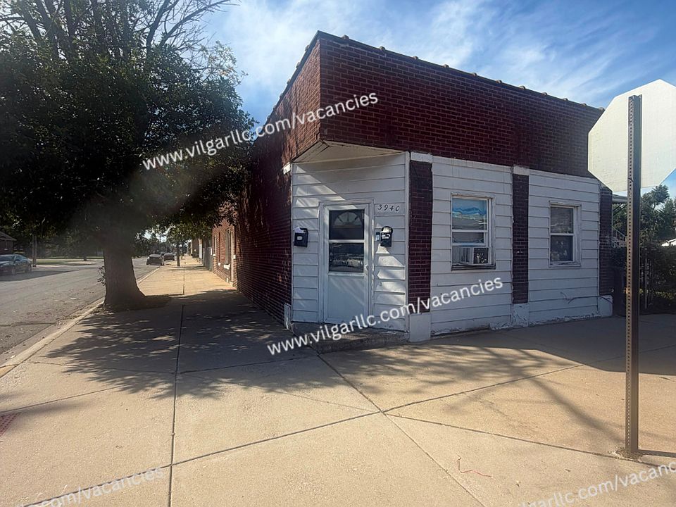 1st image of 3940 Deodar St