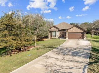 6688 Wooded Dr, College Station, TX 77845