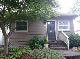 731 N 76th St, Seattle, WA 98103