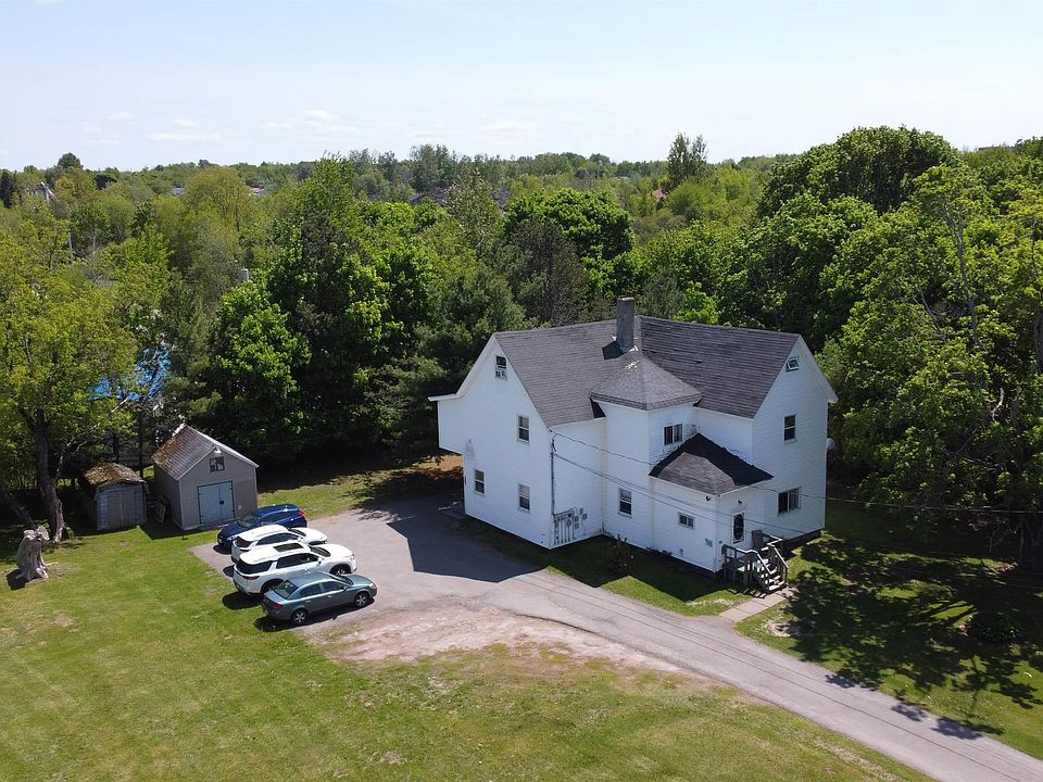 1st image of 98 Victoria St W