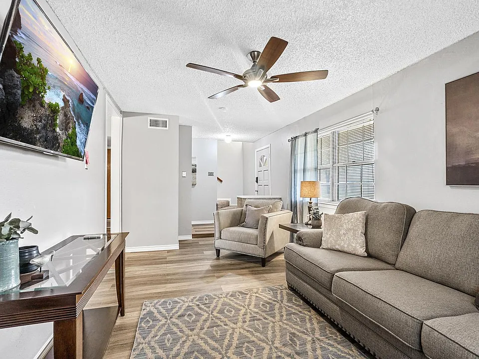 3301 Matador Dr