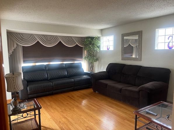 5705 S Mayfield Ave, Chicago, IL 60638
