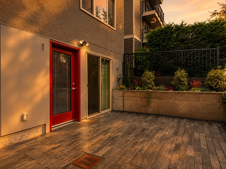 2237 Apartments - Located in the Heart of Ballard — Photo 33