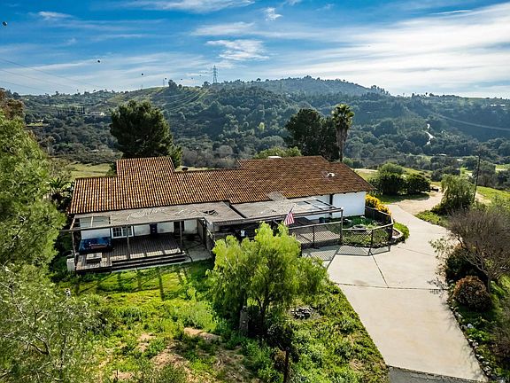 2nd image of 11265 Lilac Vista Dr