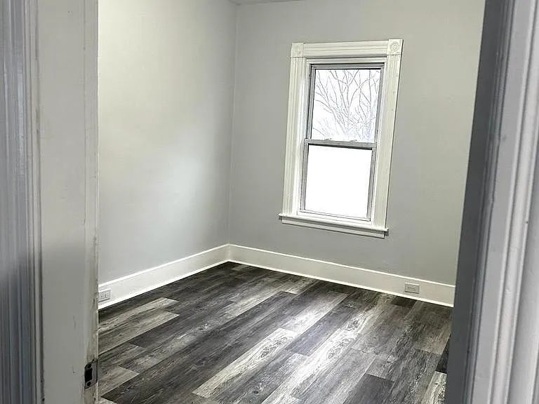 19 Seymour St #3 — Photo 3