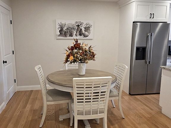 4th image of 519 Mendon Rd #519
