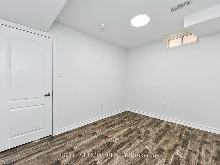 59 Vezna Cres #BASEMENT — Photo 7