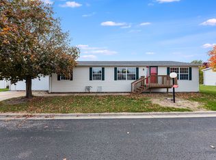 327 Mallard Ln, Sandwich, IL 60548