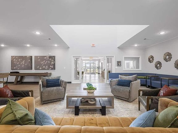 4th image of 4905 Central Ave #4-107