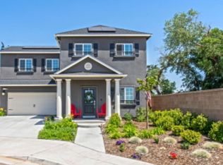 2795 Las Rosas Ave, Clovis, CA
