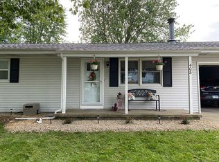 408 N Rose Dr, Auburn, IL 62615