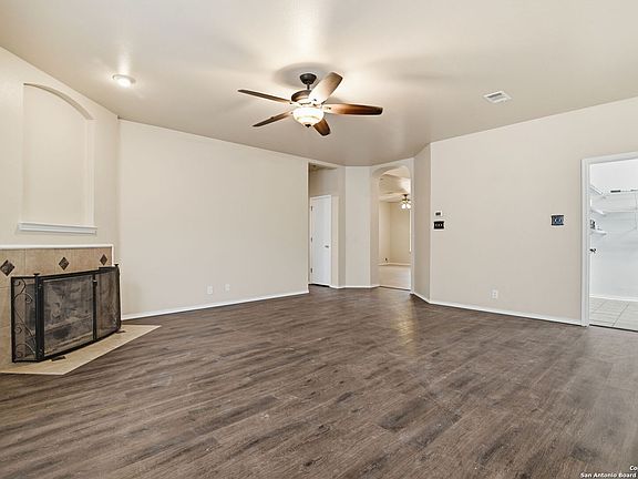 5th image of 3617 Augusta Glade