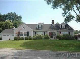 1399 Longview Ave, Peekskill, NY 10566