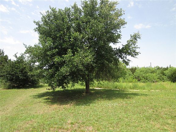 2nd image of 1800 County Road 321