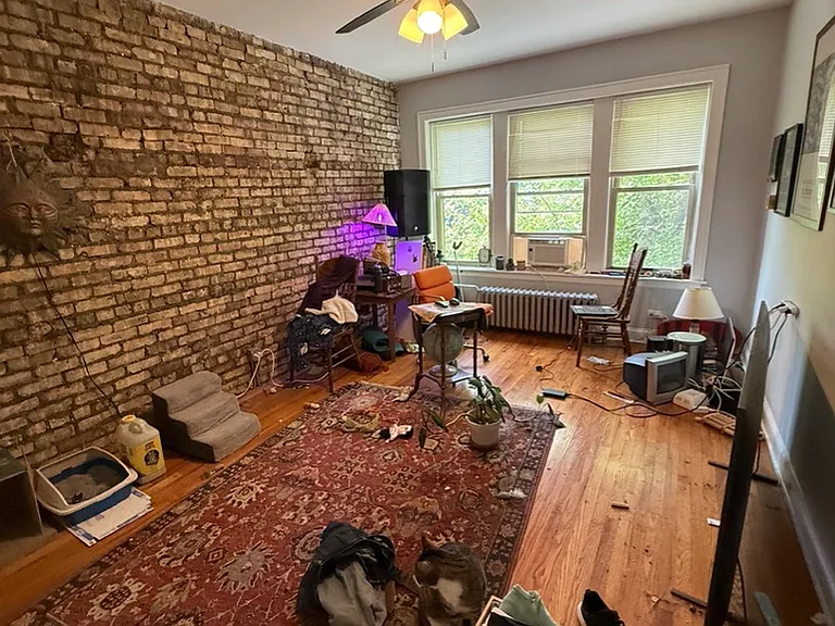 2820 W Dickens Ave #3 — Photo 3
