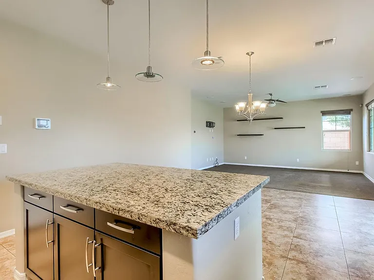 888 E Jacob St — Photo 12