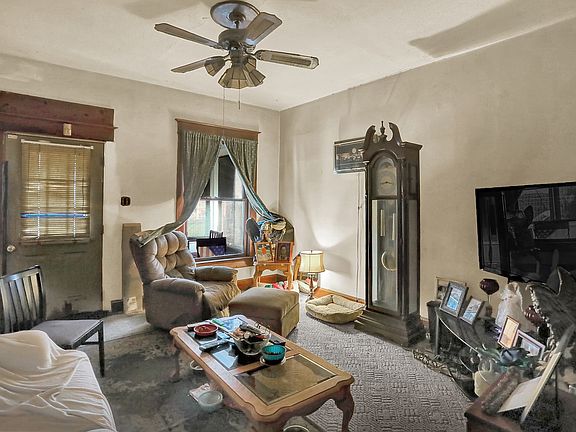 4th image of 1537 Lexington Ave