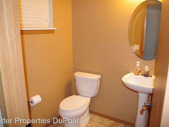 3rd image of 1776 Cadborough Ln