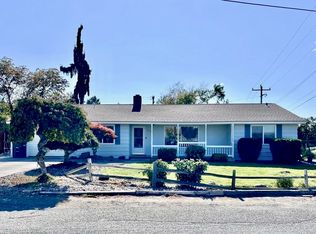 1219 W Grandview Ave, Sunnyside, WA 98944
