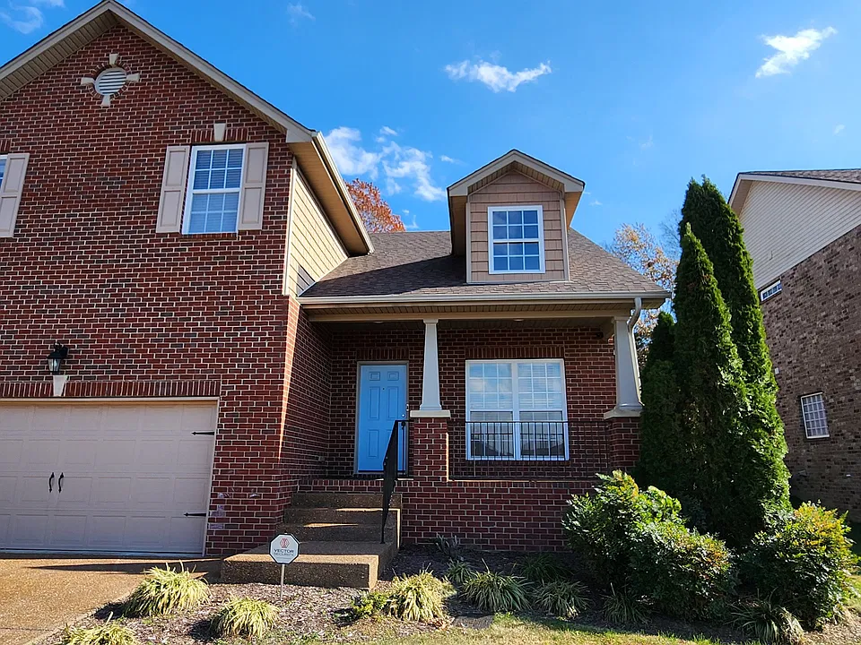 7904 Oakfield Grv