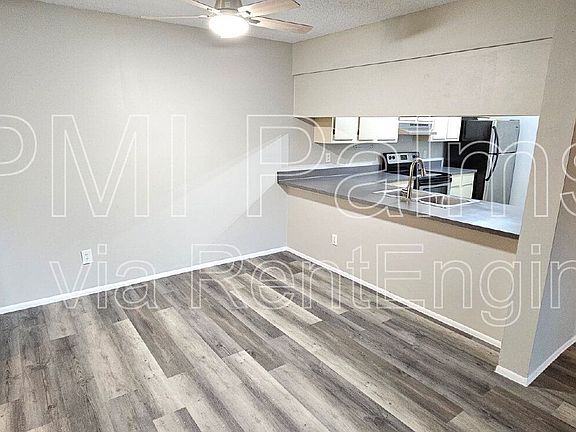 5th image of 604 Kenwick Cir APT 202