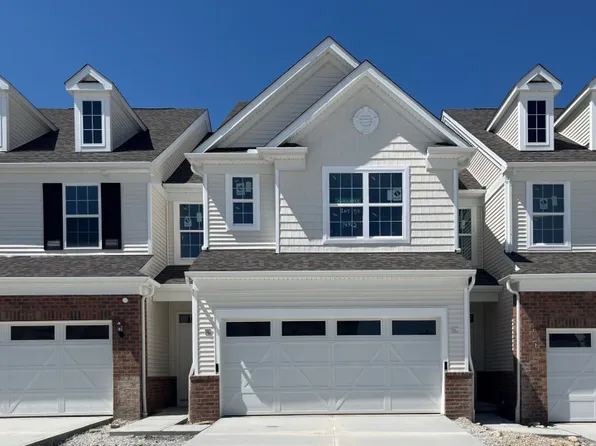 795-2 Dipper Ln, Aurora, OH 44202