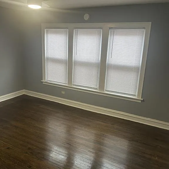7948 S Marshfield Ave — Photo 3