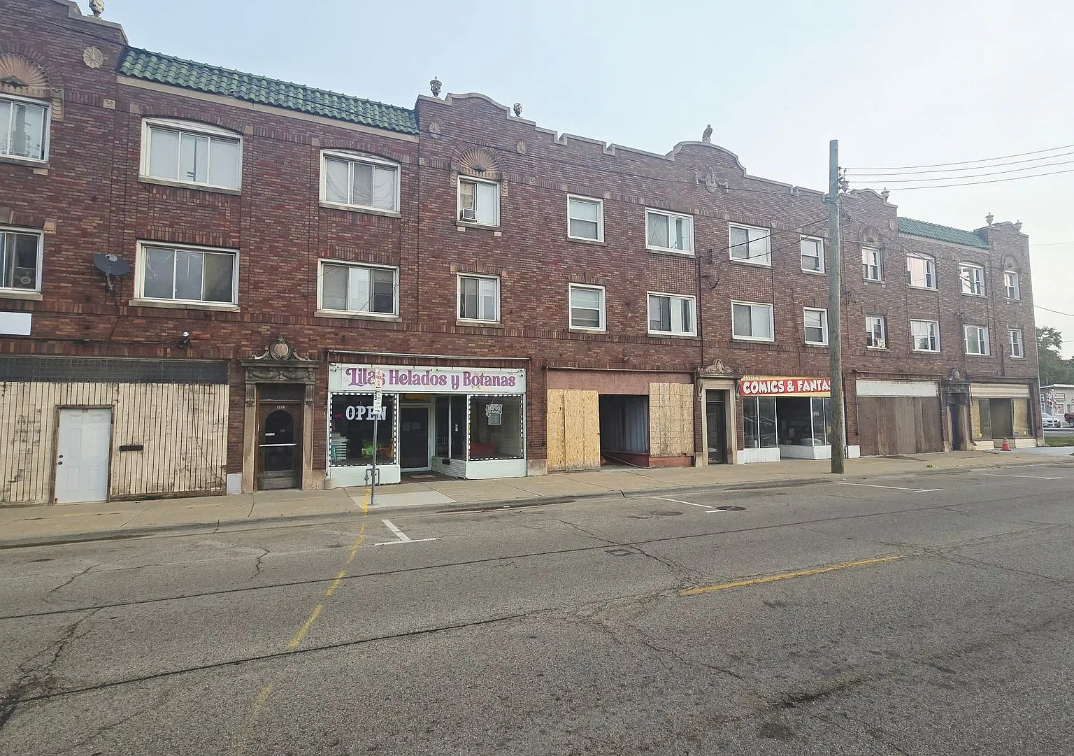 1530-1534 Broadway St — Photo 1