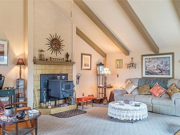 4th image of 216 Stanton Ln