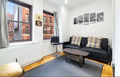 Rented by Mossanen Group