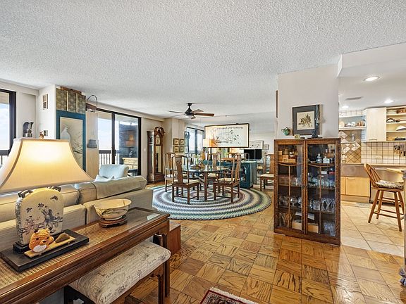 3rd image of 40 Village Rd #1006
