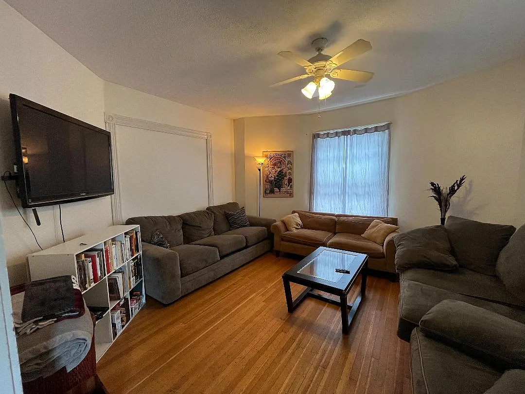 Building Photo - 217 Massachusetts Ave #2