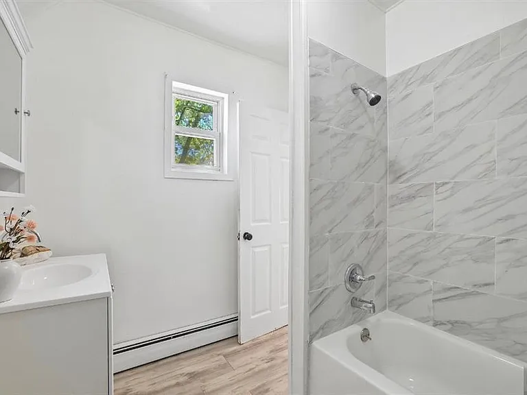 7 Belle Ave #1 — Photo 5