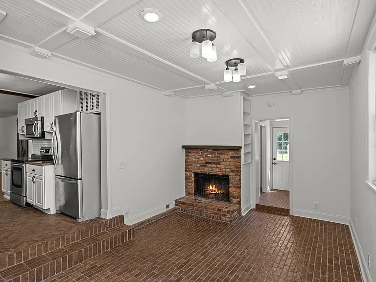 1001 Horseshoe Dr — Photo 13