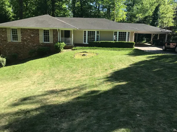 275 Beachland Dr, Sandy Springs, GA 30342