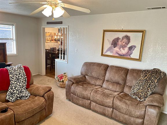 3rd image of 1607 Avenue C
