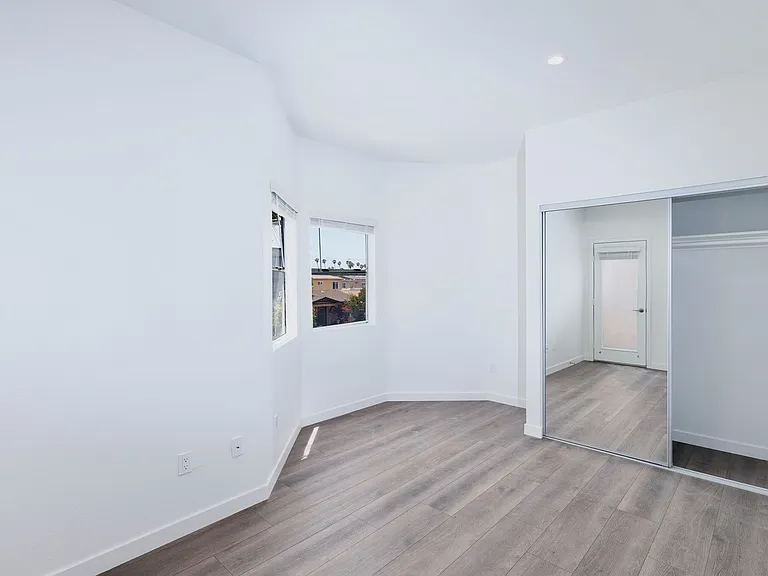 Beautifully Renovated Property perfectly situated between North Park and Normal Heights! — Photo 19