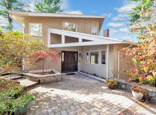 7 Field Rd, Lexington, MA 02421