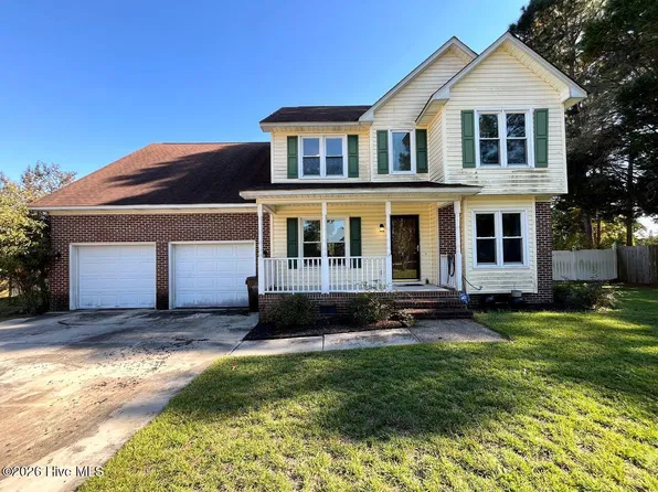 140 Cliffdale Ct, Cameron, NC 28326