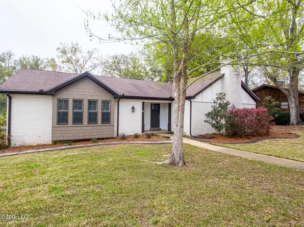 88393 Diamondhead Dr E, Diamondhead, MS 39525