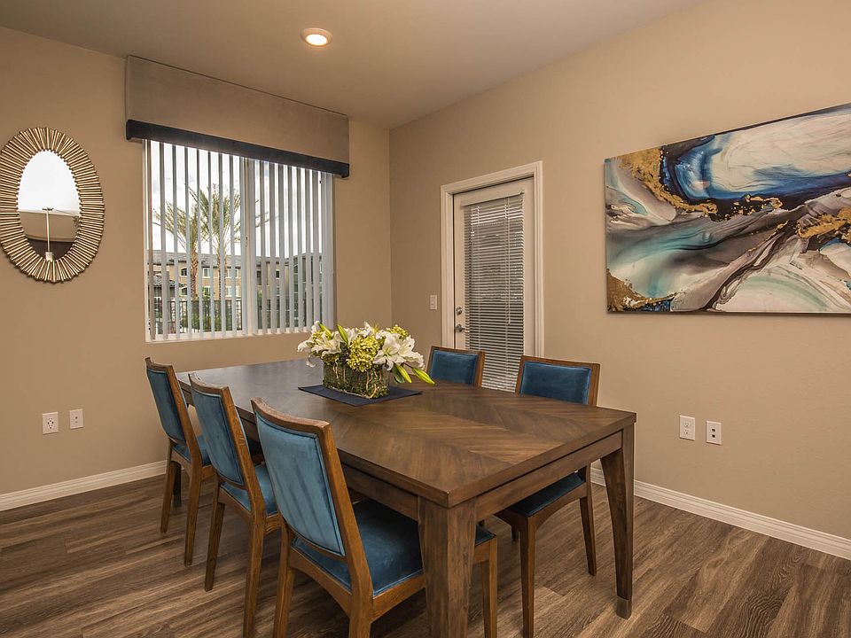 B3 1140 SQFT 2 Bed 2 Bath