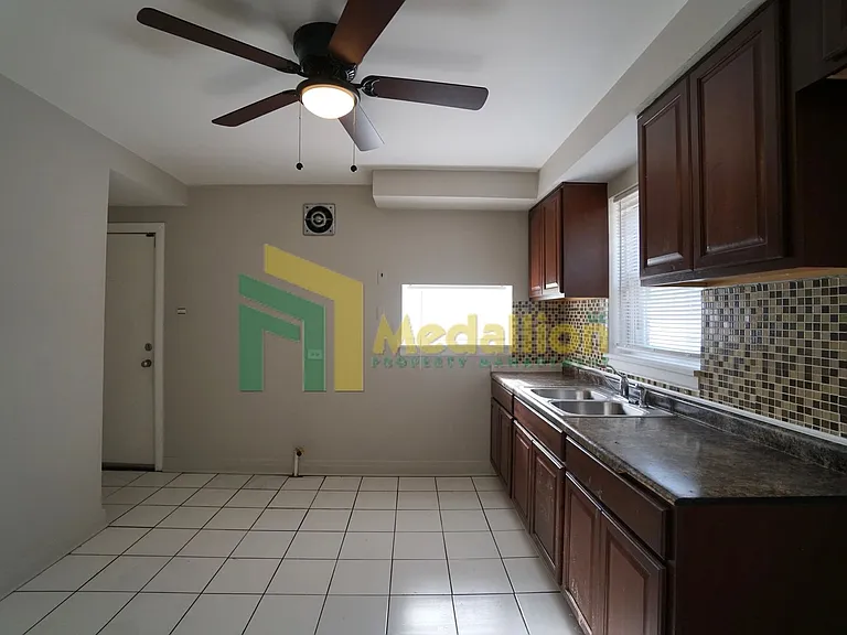 10123 S Crandon Ave — Photo 7