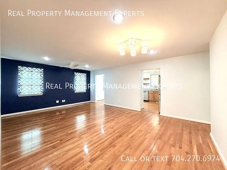3733 Hayden Dr — Photo 7