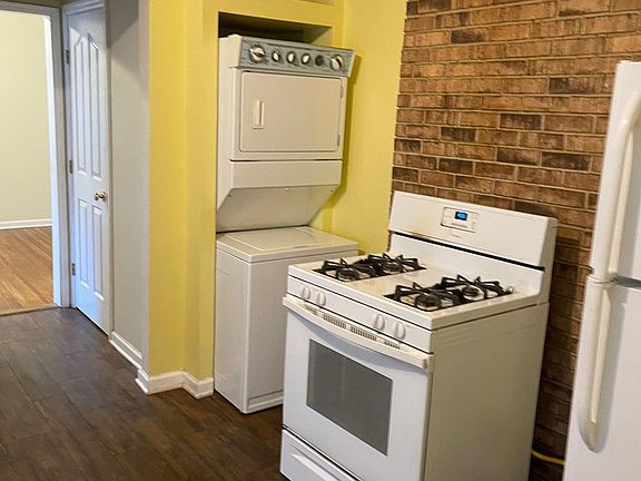 4th image of 63 Franklin Ave Floor 1