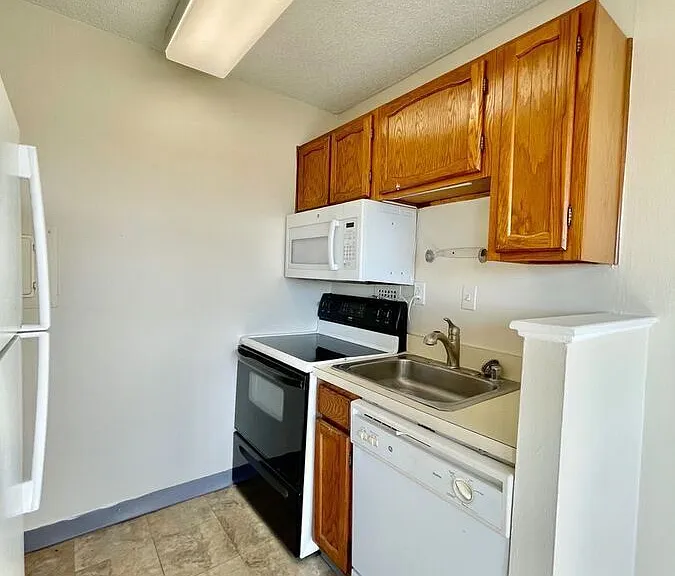 1816 New Hampshire Ave NW #1006 — Photo 10