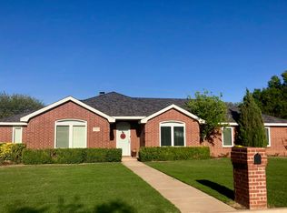 1704 Avenue J, Abernathy, TX 79311