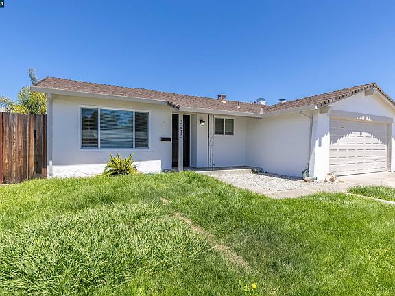 3rd image of 3213 San Luces Way