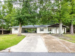 2625 N 5th St, Ocean Springs, MS 39564