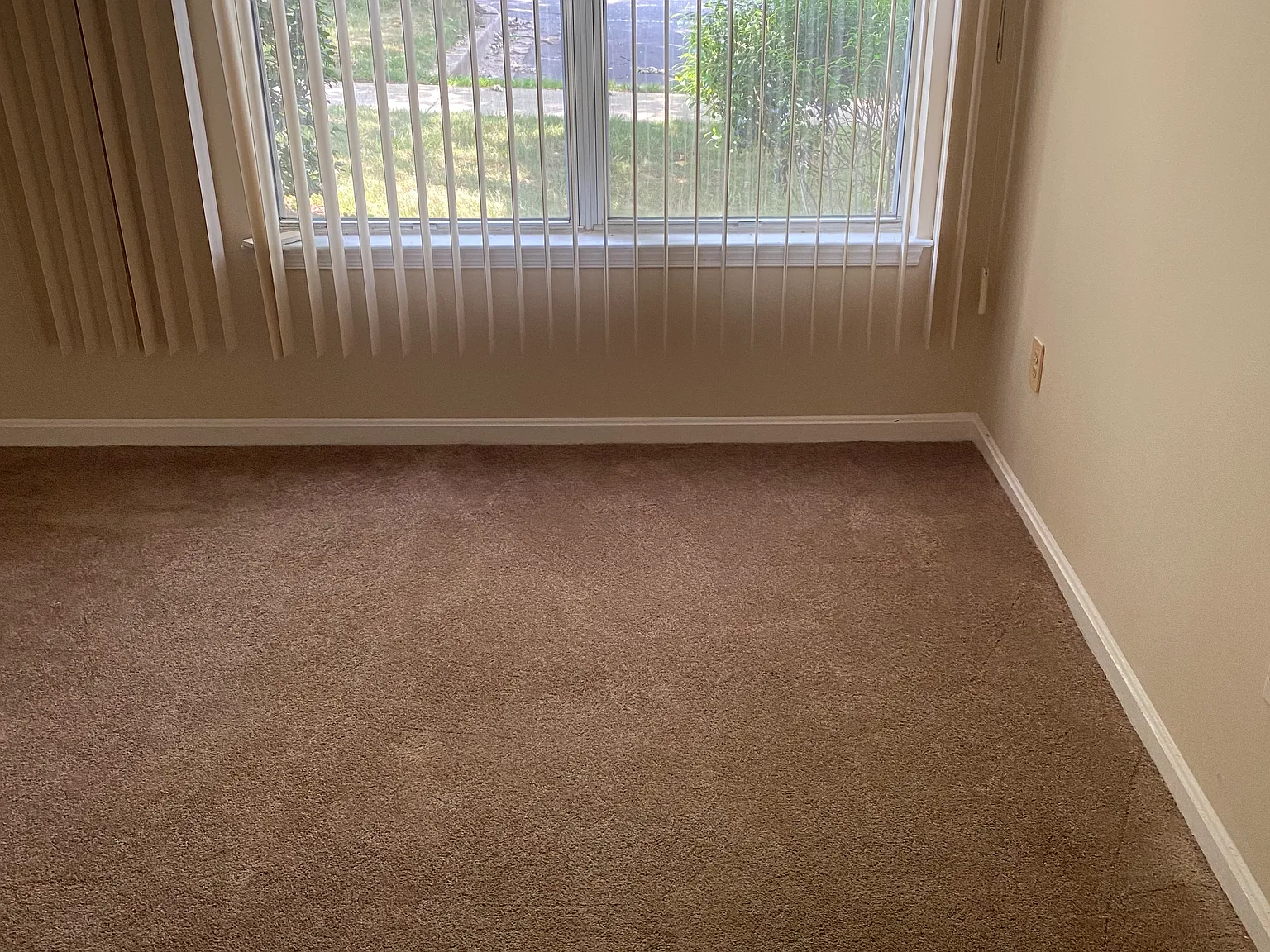 2 bed, 939 sqft, $1,775 — Photo 3