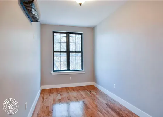 Rented by Greenrock Management | media 21